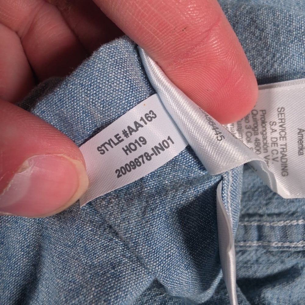 J Crew Chambray Shirt Mens M Light Blue Slim Fit Button Down Casual Western - Picture 10 of 11